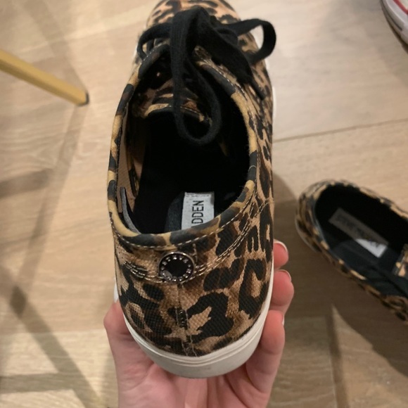Steve Madden Platform cheetah shoes - Picture 3 of 4